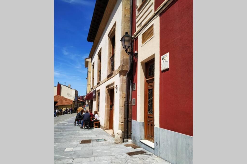 Apartamento En Cimadevilla Junto Al Puerto Deportivo *